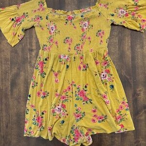 Yellow Floral Romper/shorts, Size Small